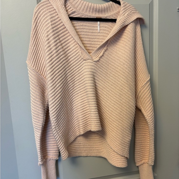 Free People Sweater - Picture 1 of 3